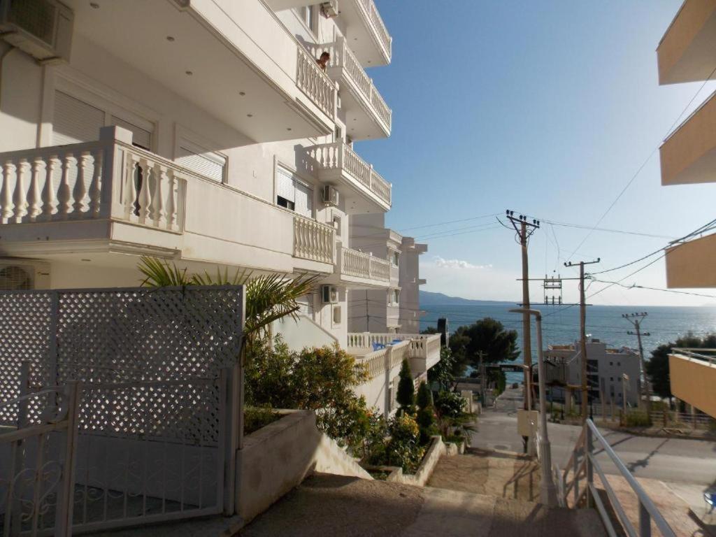 Coastline Apartments ساراندا المظهر الخارجي الصورة
