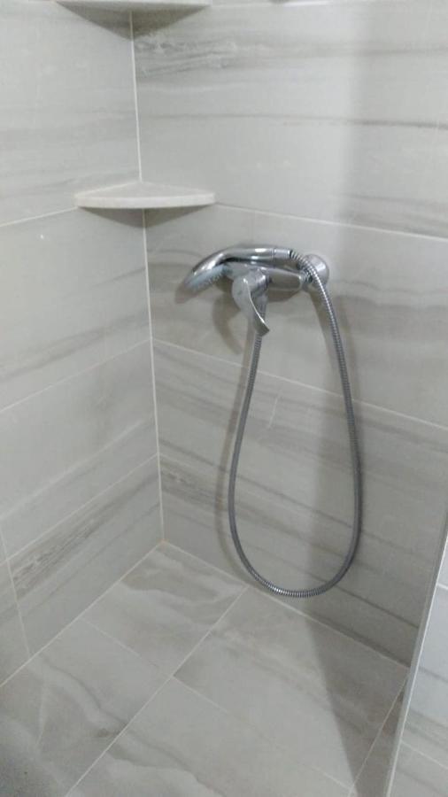 Coastline Apartments ساراندا المظهر الخارجي الصورة