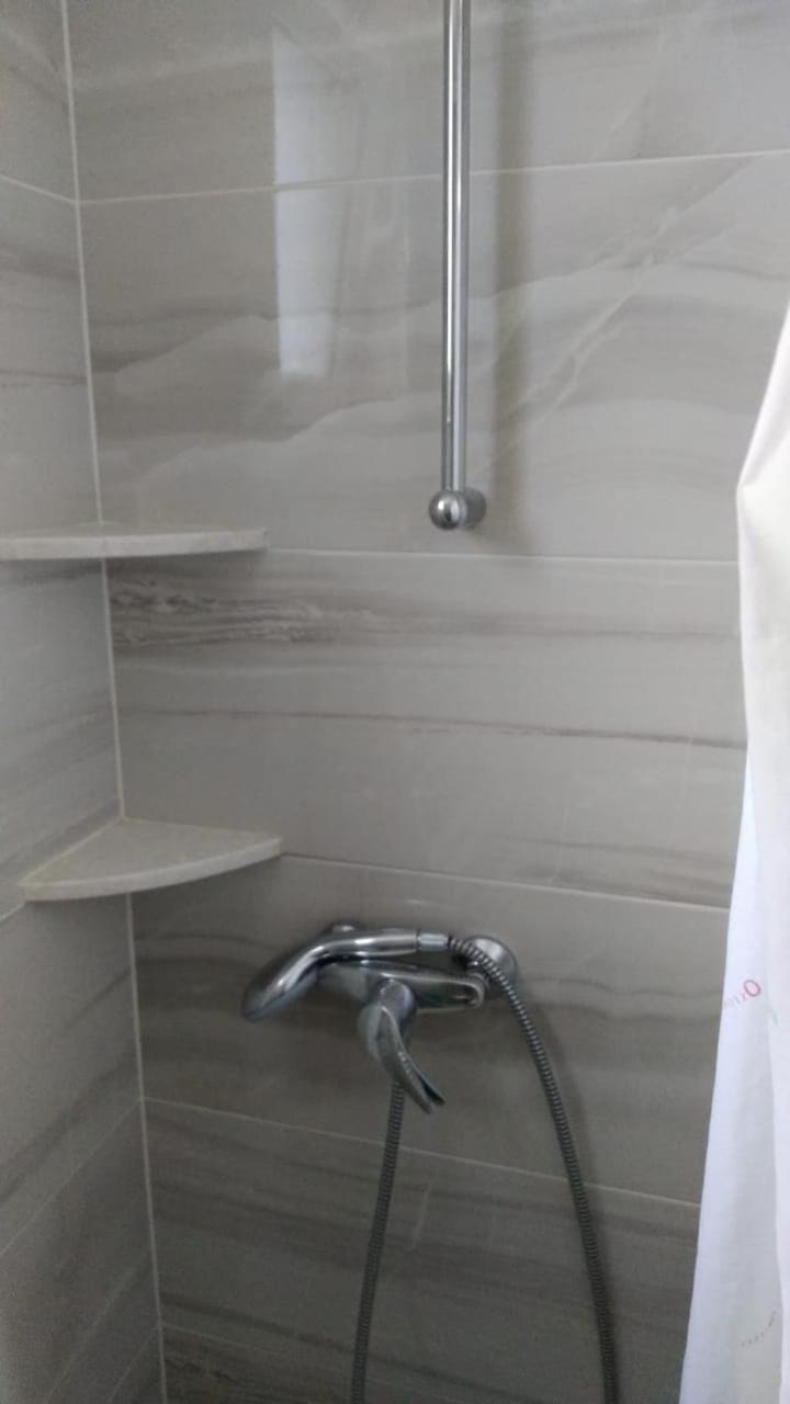 Coastline Apartments ساراندا المظهر الخارجي الصورة